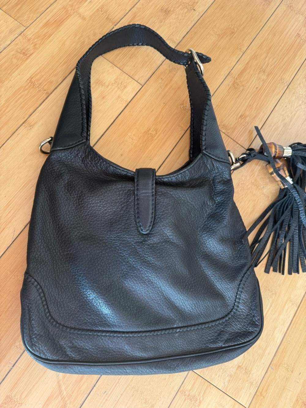 GUCCI Jackie Hobo Bag Black Pebbled Leather Bamboo Tassel Gold Hardware - Picture 7 of 10